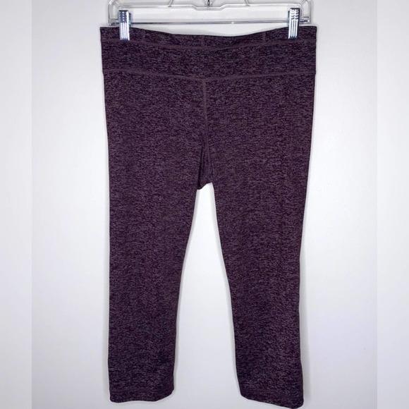 Under Armour Leggings Women Size Medium Burgundy Capri * - Picture 1 of 4